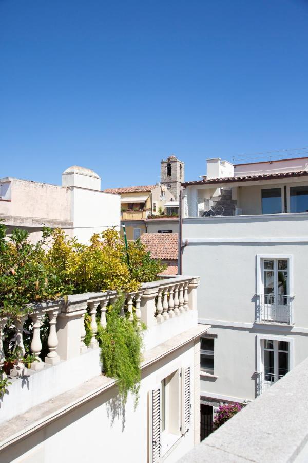 Reef Suites Olbia Bagian luar foto