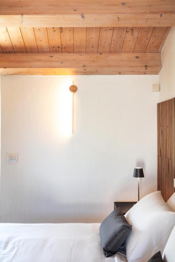 Reef Suites Olbia Bagian luar foto