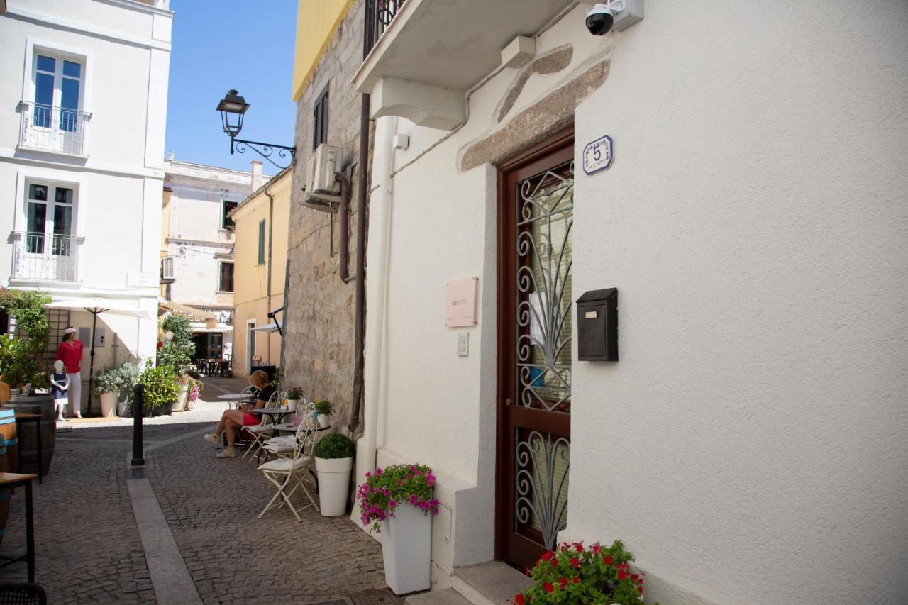 Reef Suites Olbia Bagian luar foto