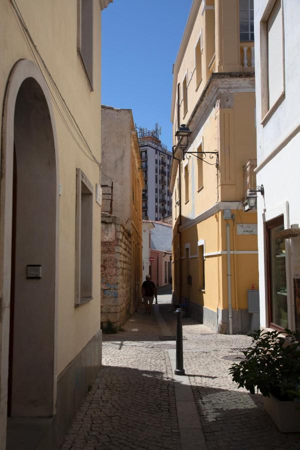 Reef Suites Olbia Bagian luar foto