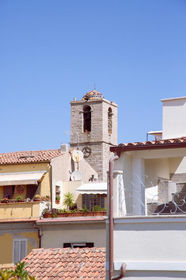Reef Suites Olbia Bagian luar foto