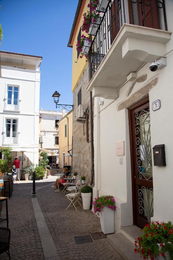 Reef Suites Olbia Bagian luar foto