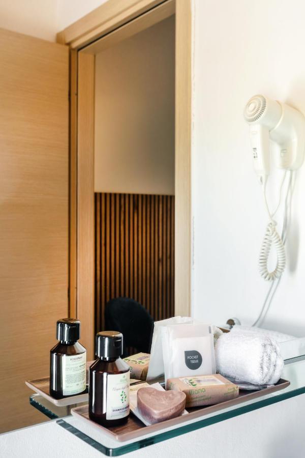 Reef Suites Olbia Bagian luar foto