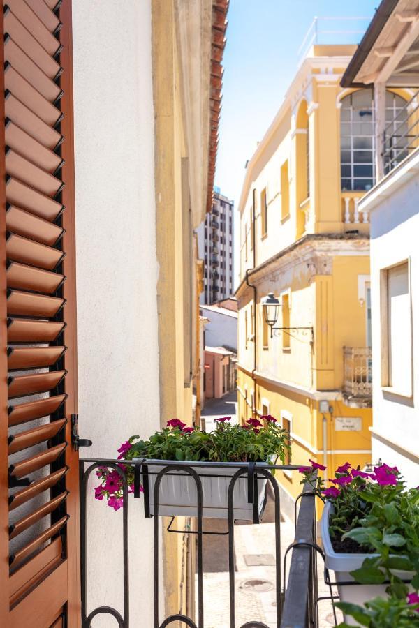 Reef Suites Olbia Bagian luar foto