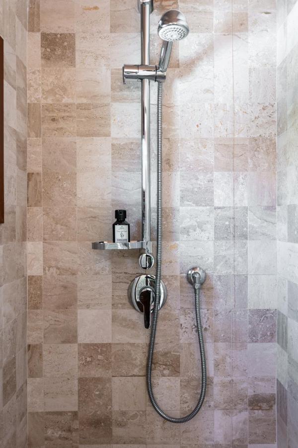 Reef Suites Olbia Bagian luar foto